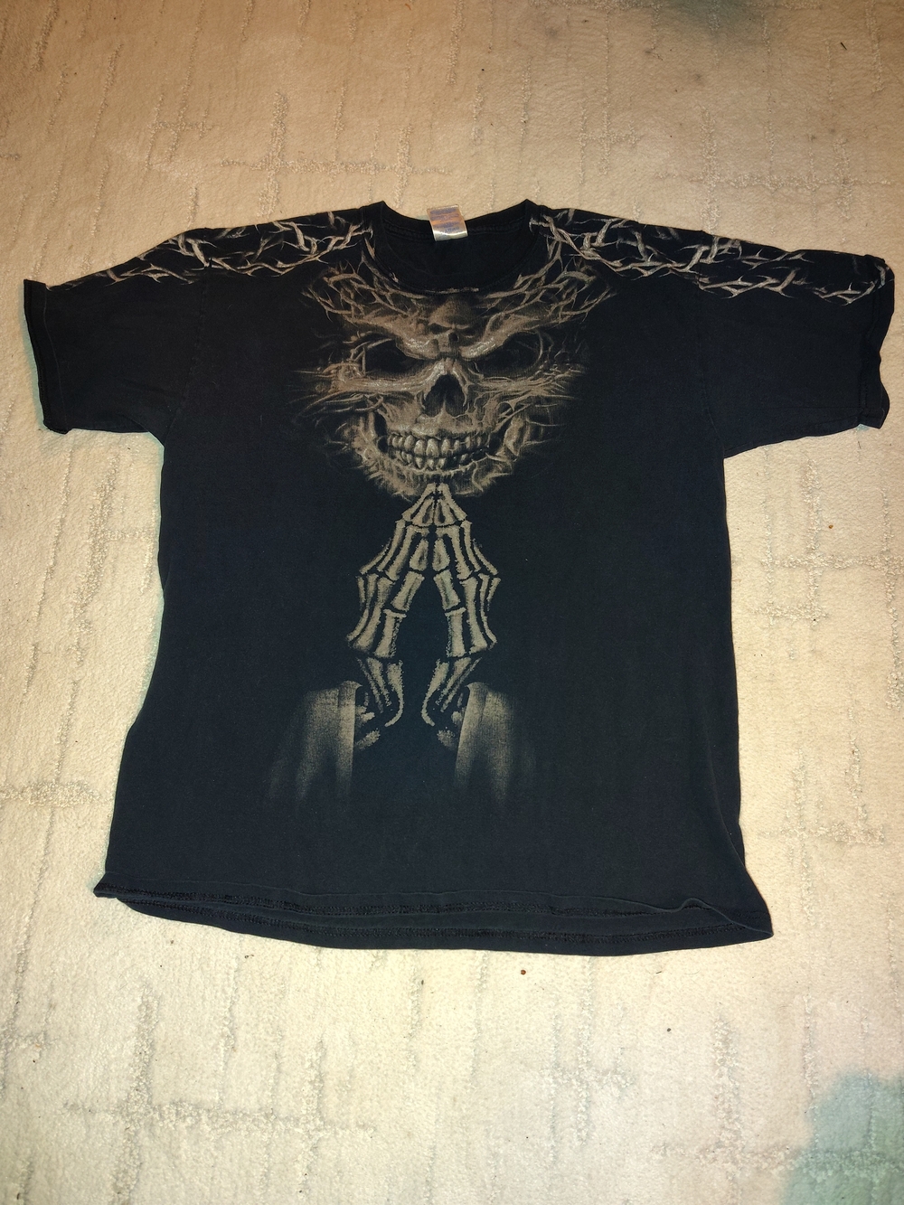Gildan Black Skull & Praying Hands Graphic Tee